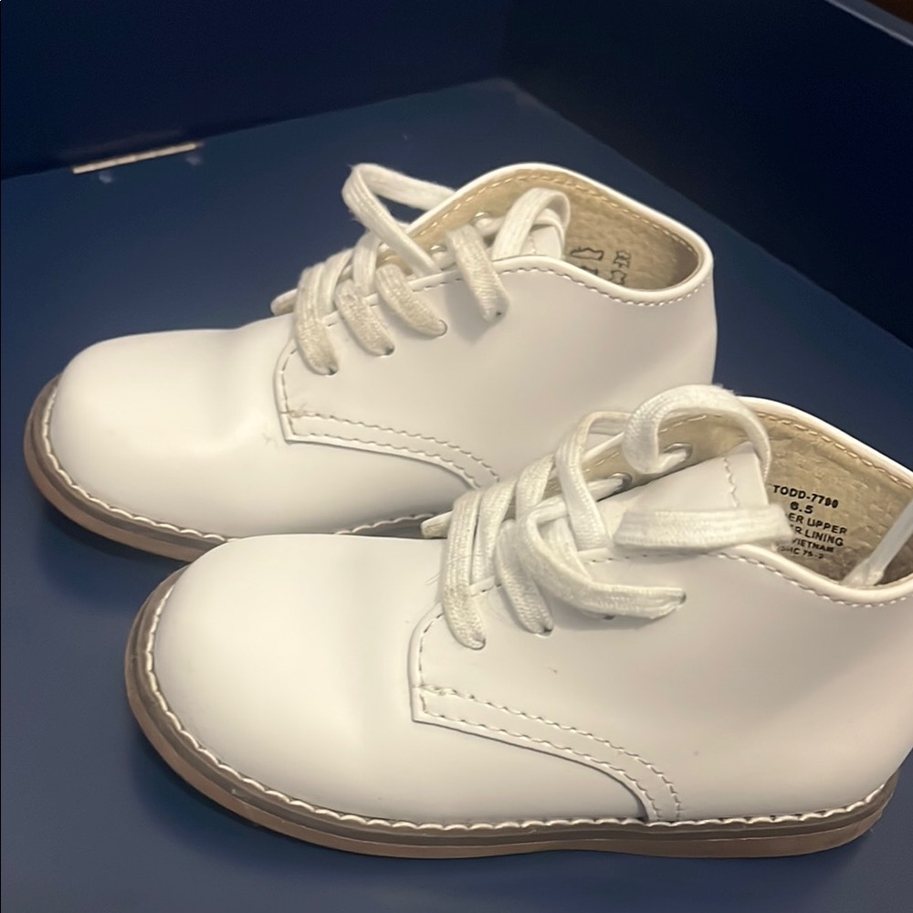 FootMates White Baby Walker Dress Shoes